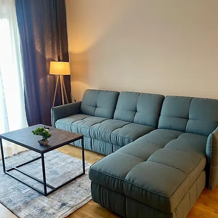 Center 1br - Free Parking & Wi-fi