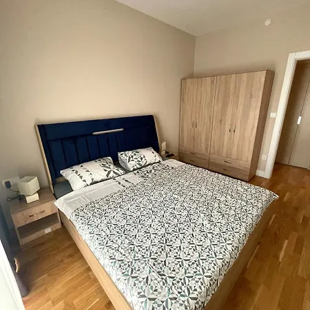 Center 1br - Free Parking & Wi-fi Appartamento